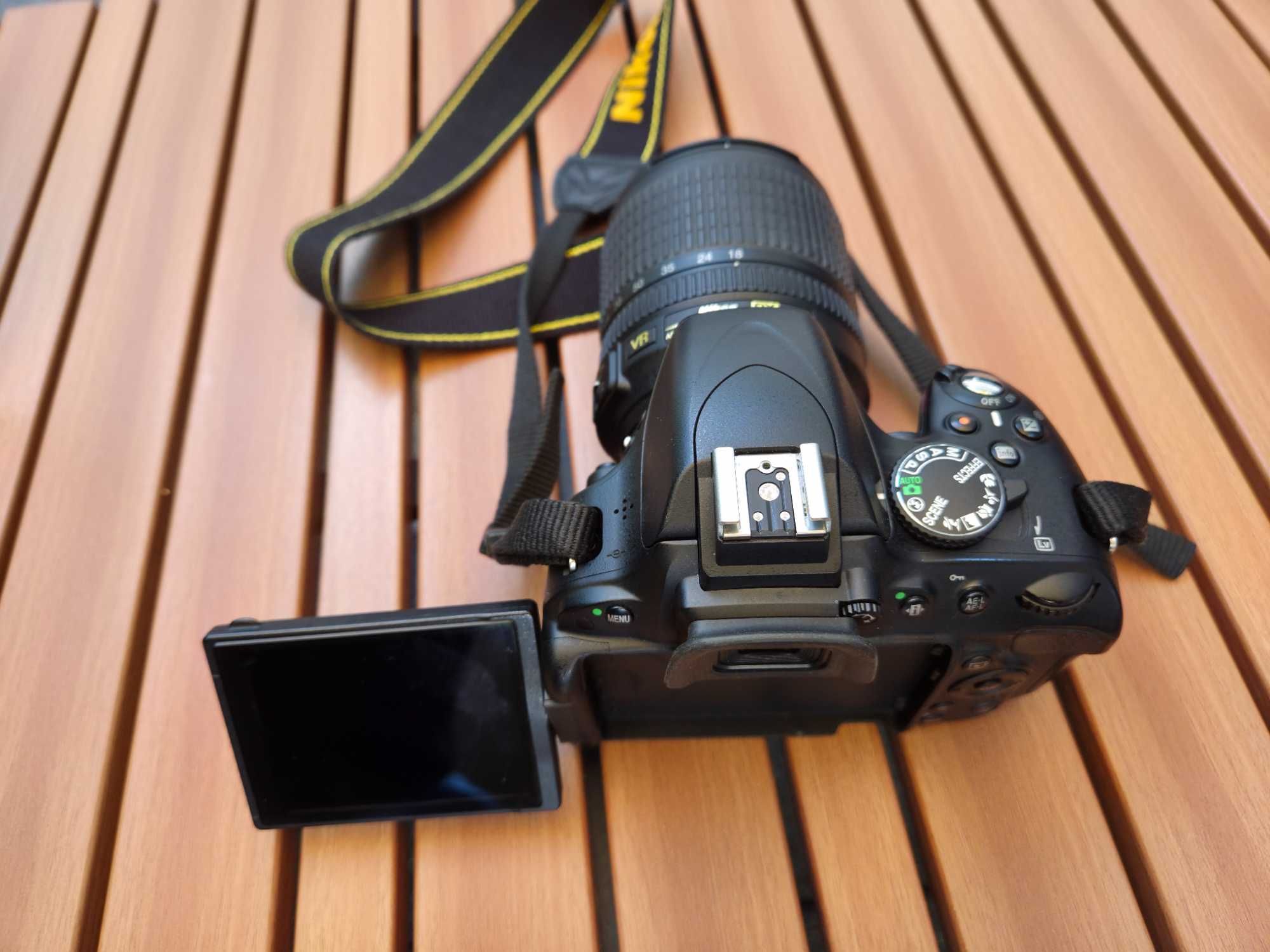 Nikon D5100 z obiektywem Nikkor 18-105mm. Przebieg 9010 zdjęć