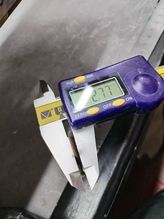 Продам цвях 1шт довжина 45мм дорогий як пам'ять!