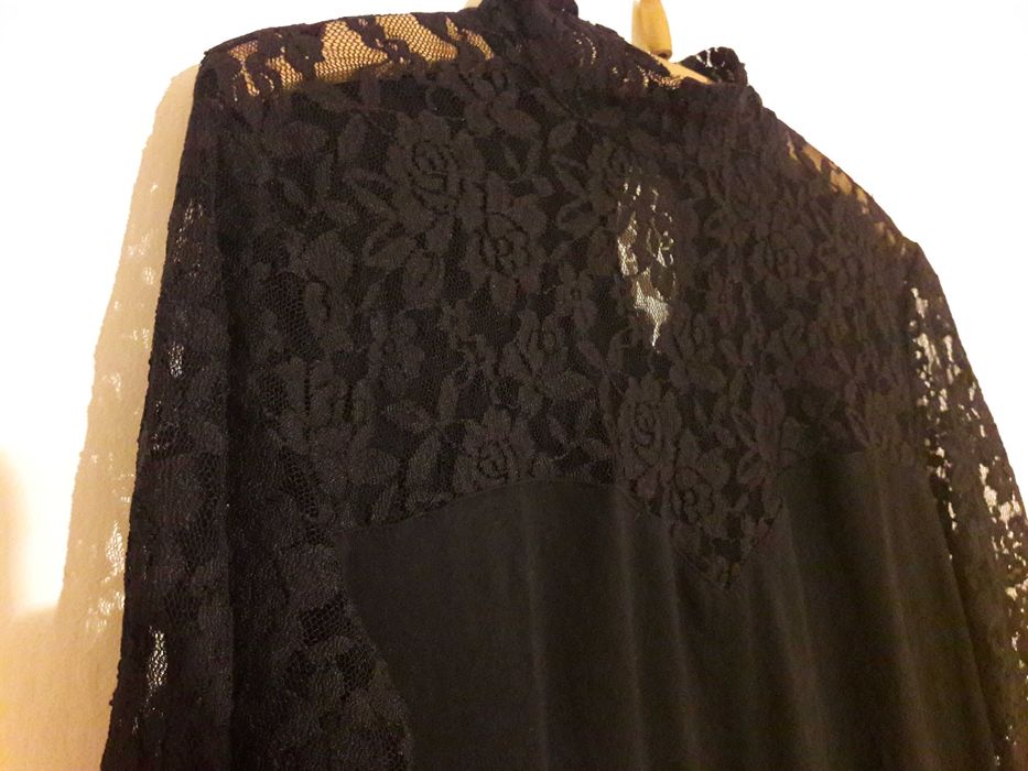 ELEGANCKA Bluzeczka damska z koronką roz L/XL