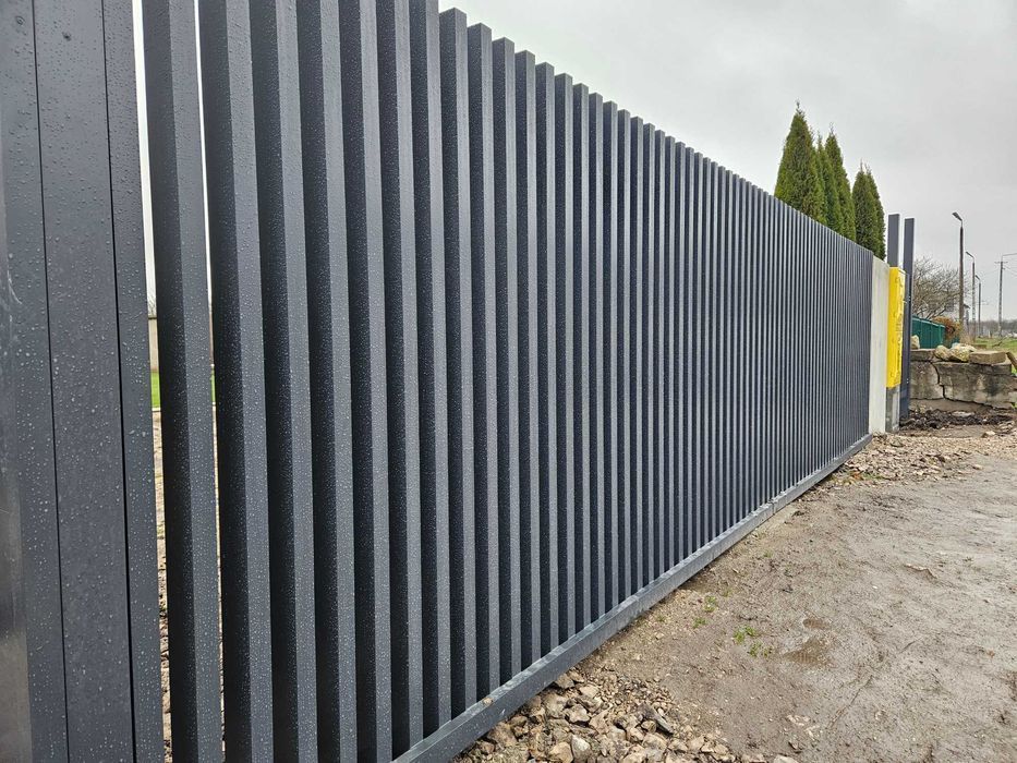 Brama aluminiowa przesuwna, ogrodzenie frontowe, nowoczesne wzory T6/4