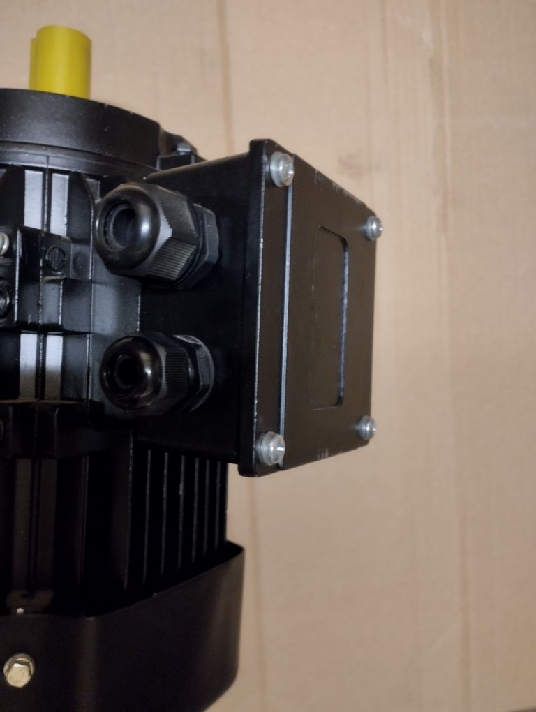 Silnik elektryczny trójfazowy 1.1 kw Moll motor