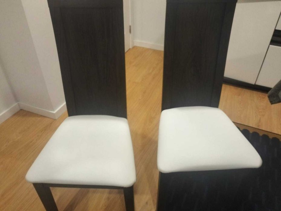 Conjunto de 4 Cadeiras de Jantar Arolla – Semi-Novas