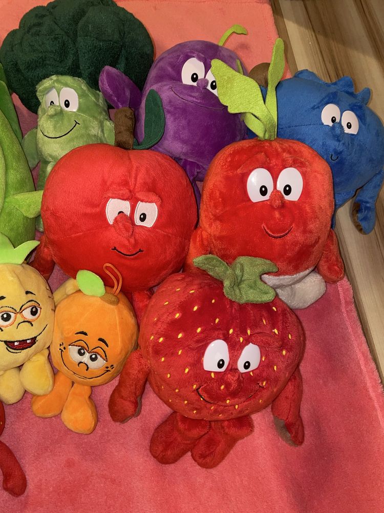 Zestaw maskotek pluszakow Gang z biedronki