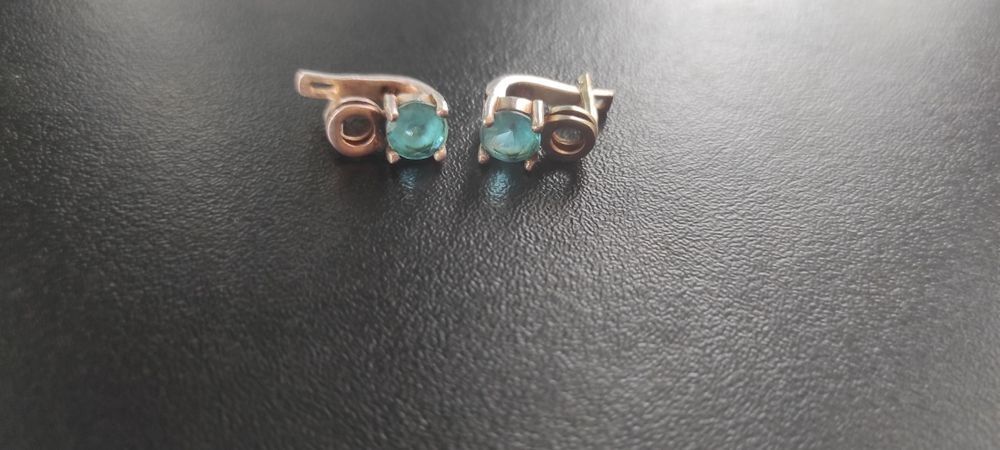 продам срібні сережки по 400 грн