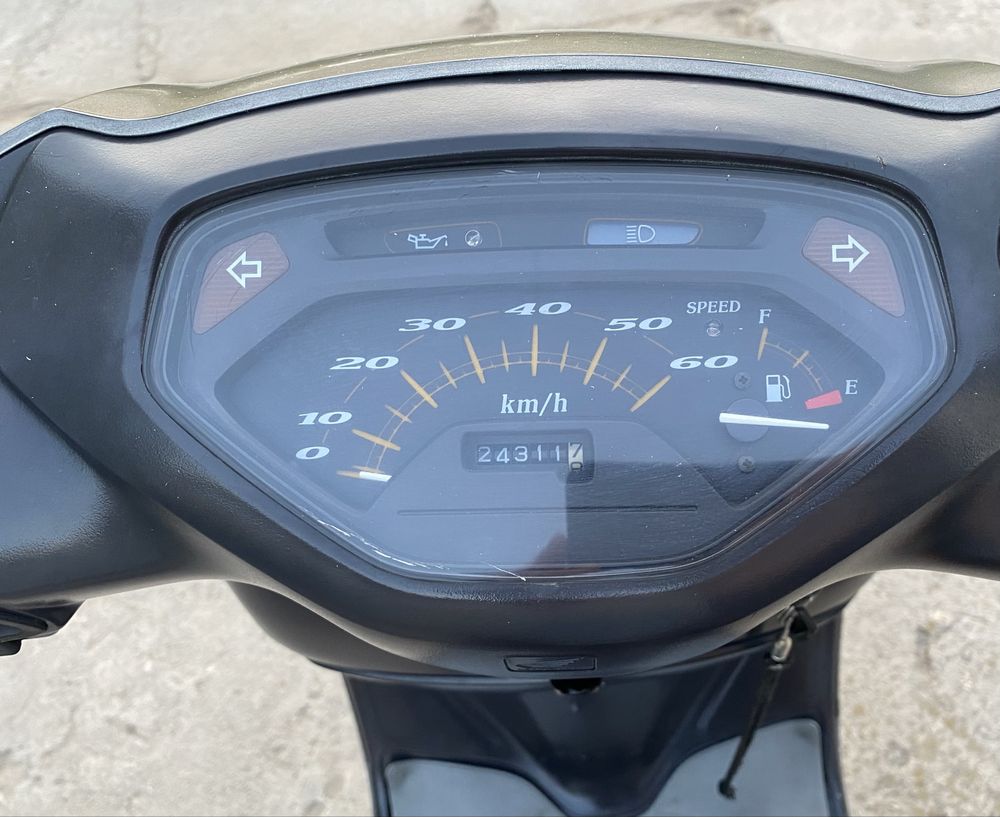 Honda lead af 48.