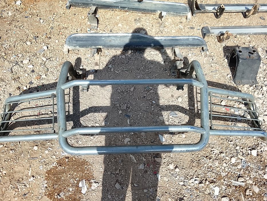 Grelha frontal e estribos nissan patrol