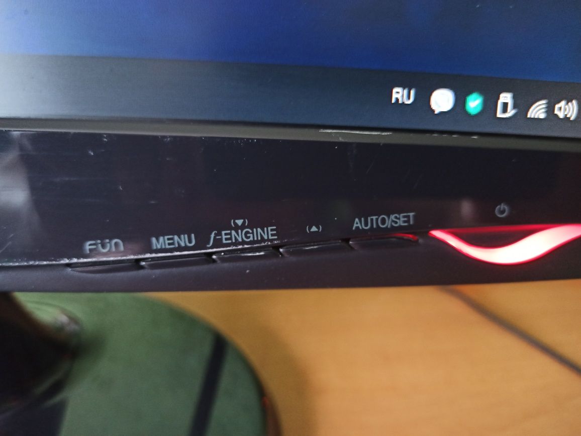 Продам монитор 19"