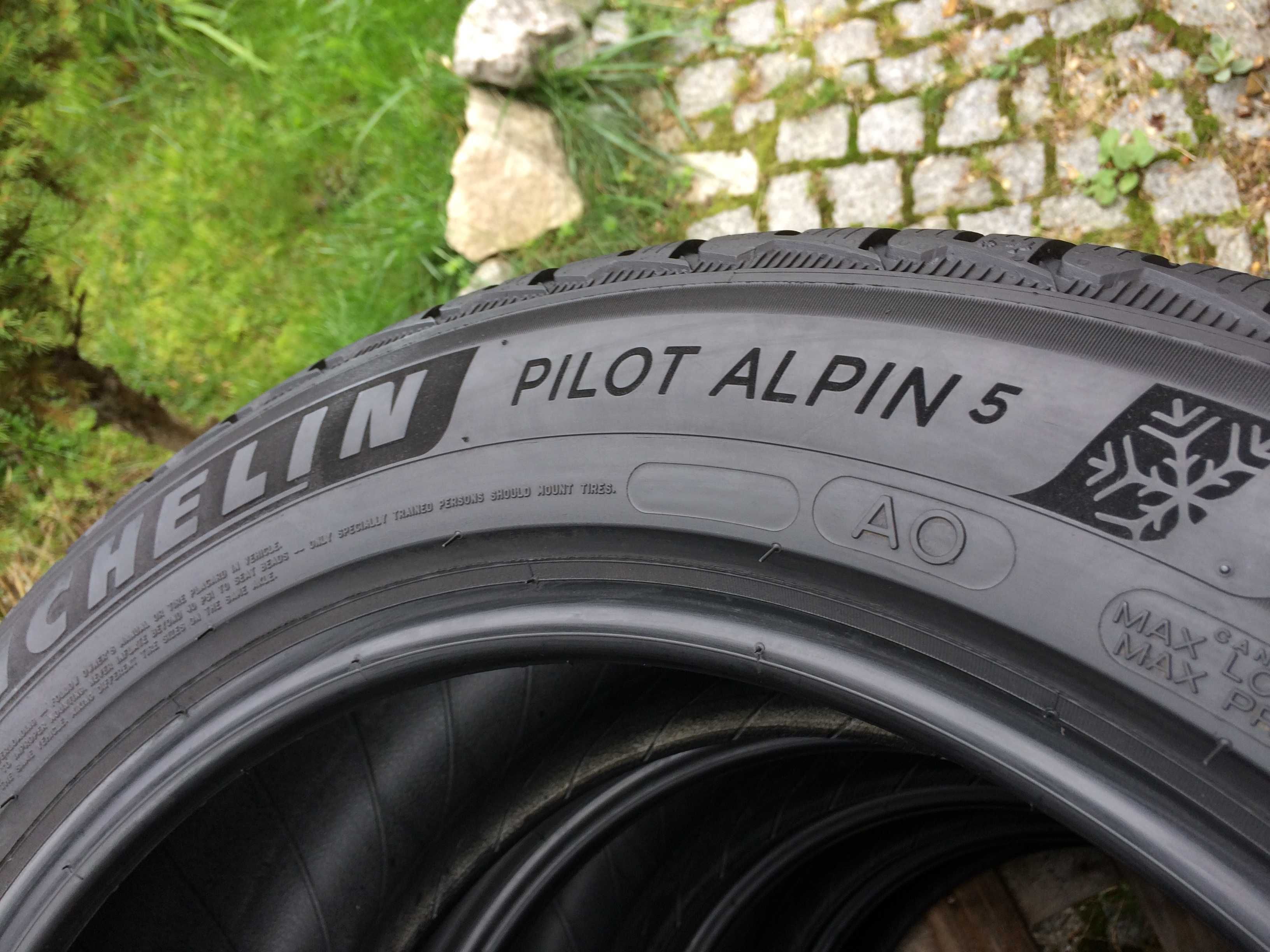 225/60R17 99H A0 MICHELIN Pilot Alpin 5 zimowe