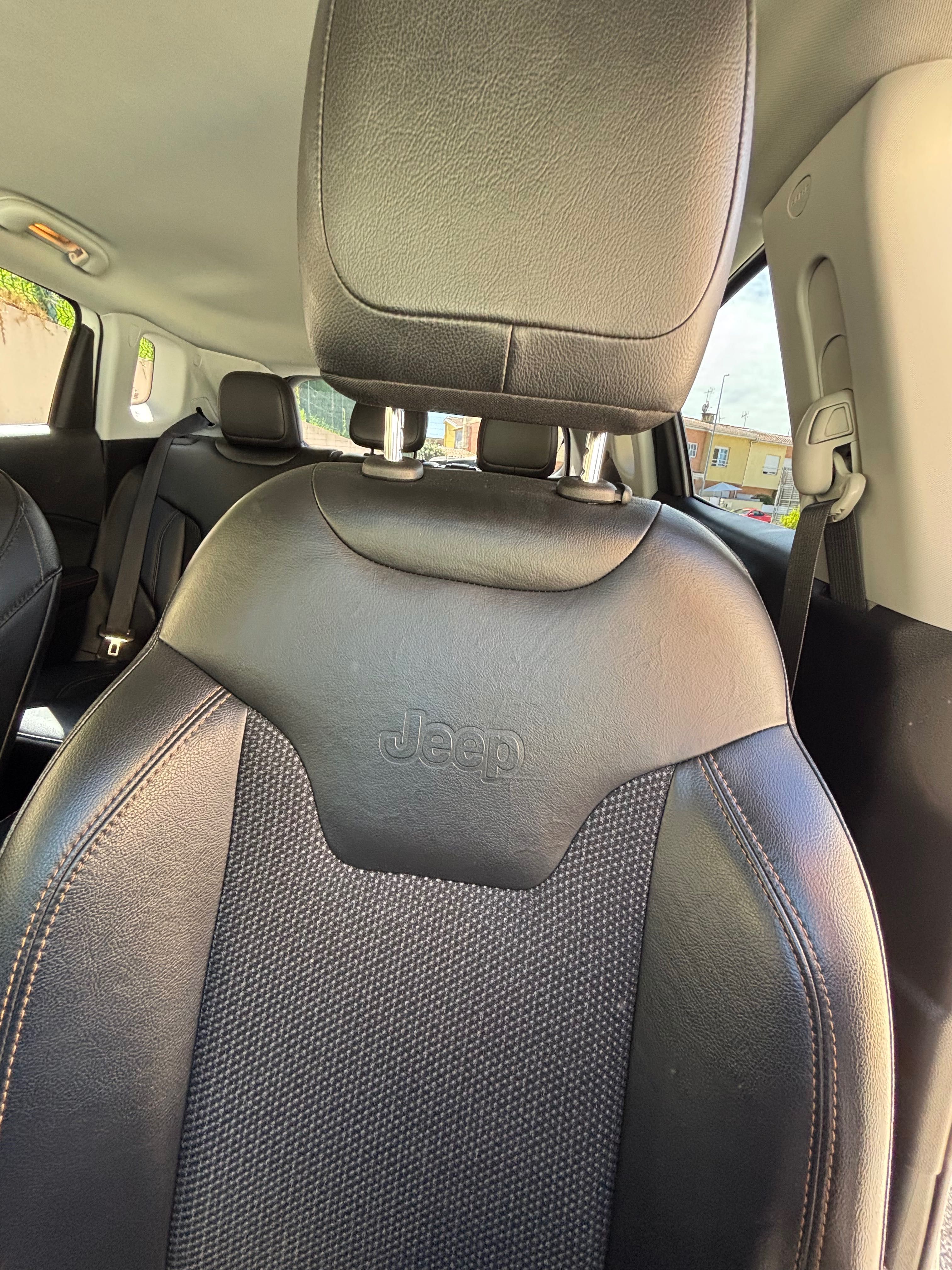Jeep Compass como novo