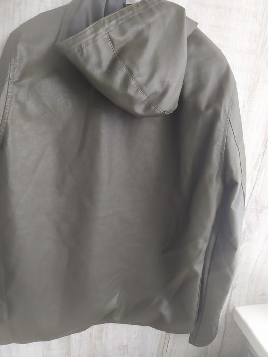 Куртка чоловіча, розмір М