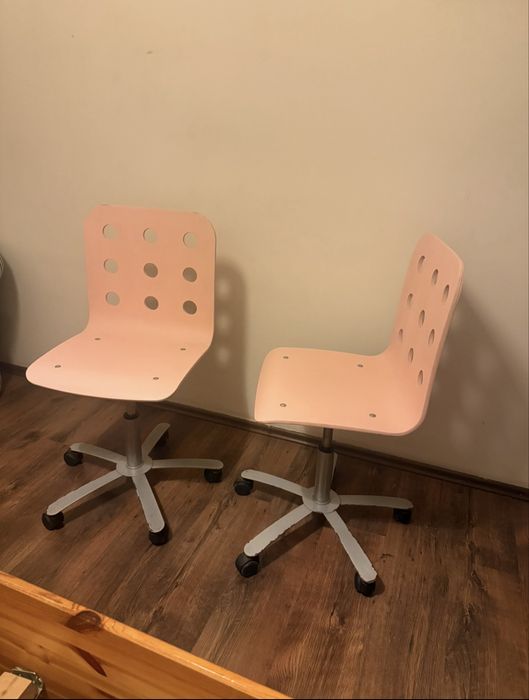 Krzesła do oddania. Za darmo. Odbiór 1.12