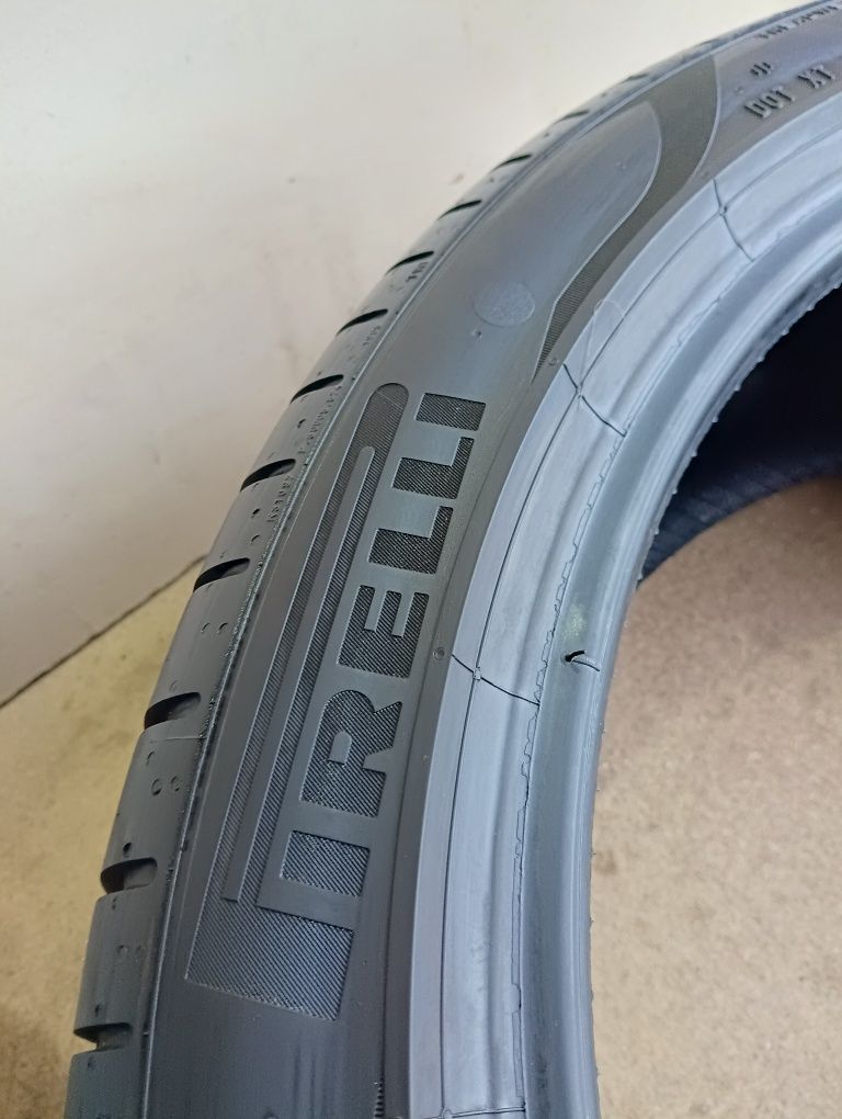 225/45/19 Pirelli P Zero