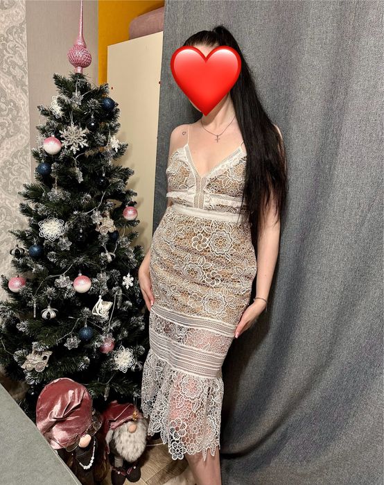 Стильна, святкова сукня