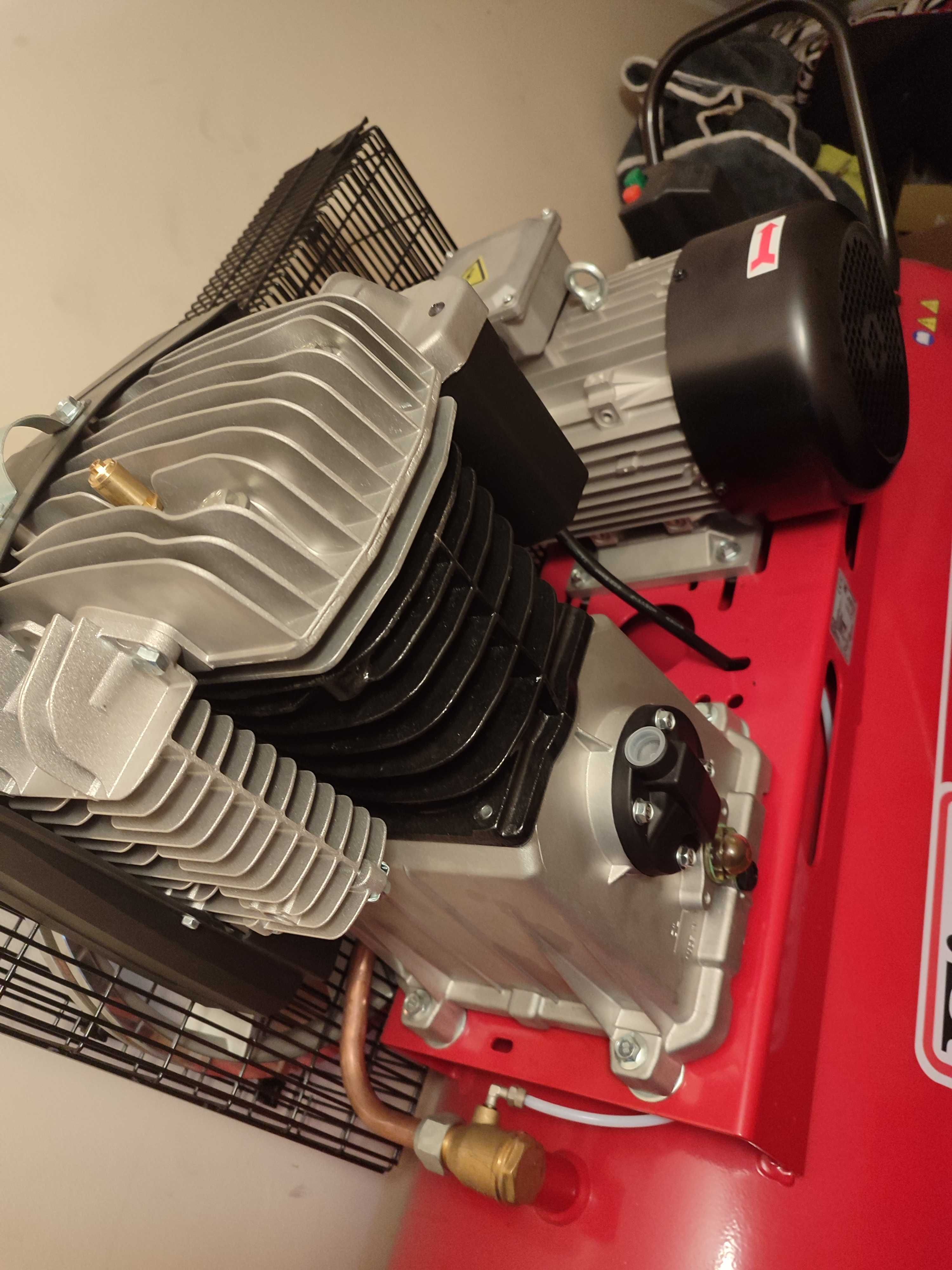 SPRĘŻARKA Kompresor olejowy 270l 5.5 KW Nowy FINI 10 bar