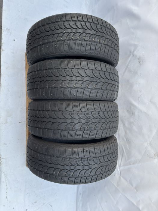 Колеса/резина/гума 205/50R17 Bridgestone