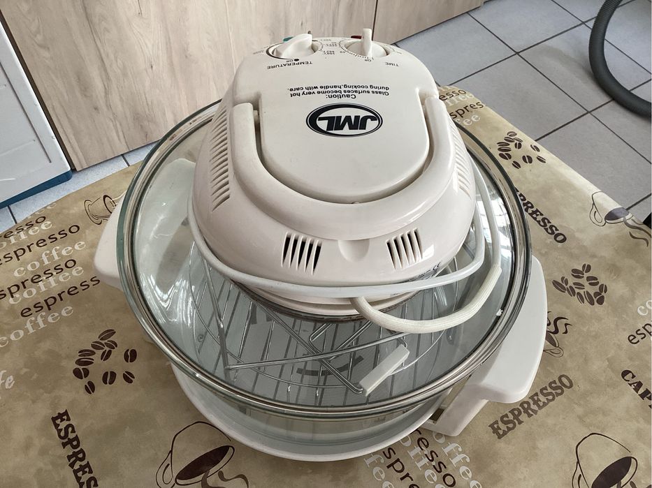 Forno elétrico com utensílios