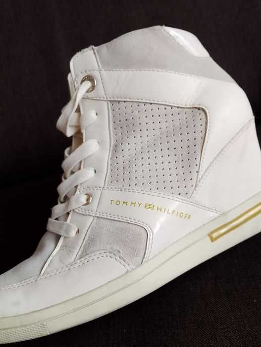 Tommy Hilfiger. Botki damskie.