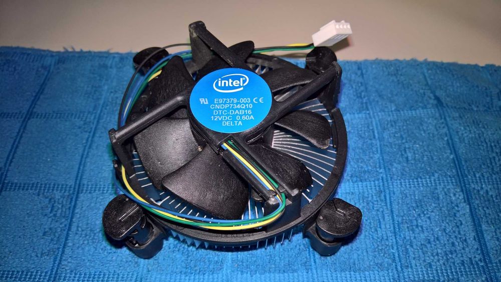 Procesor: Intel Core 2 Duo-E6300 + Chłodzenie Cooler (Stan Idealny)