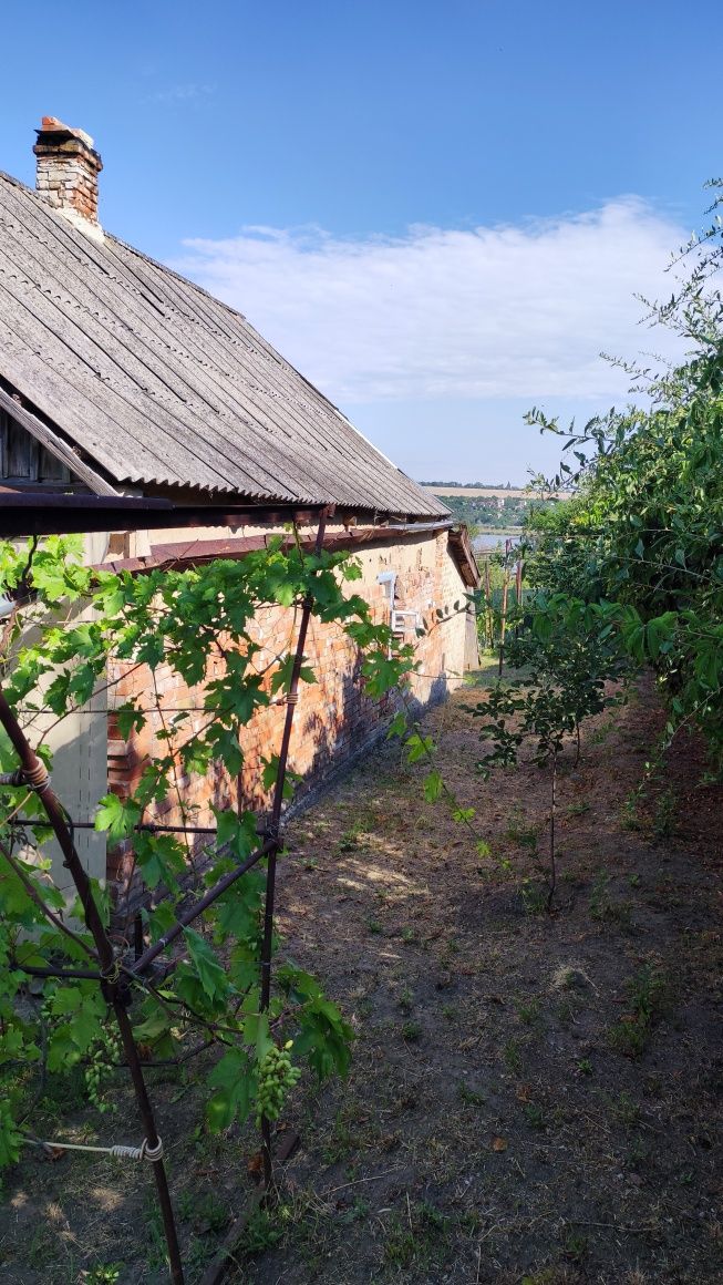 Продам дом село Приморское Васильевский район.