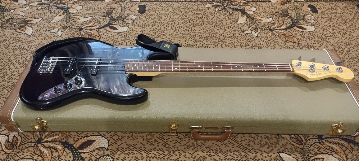 Бас гитара — Fender Jazz Bass Standard USA 2013