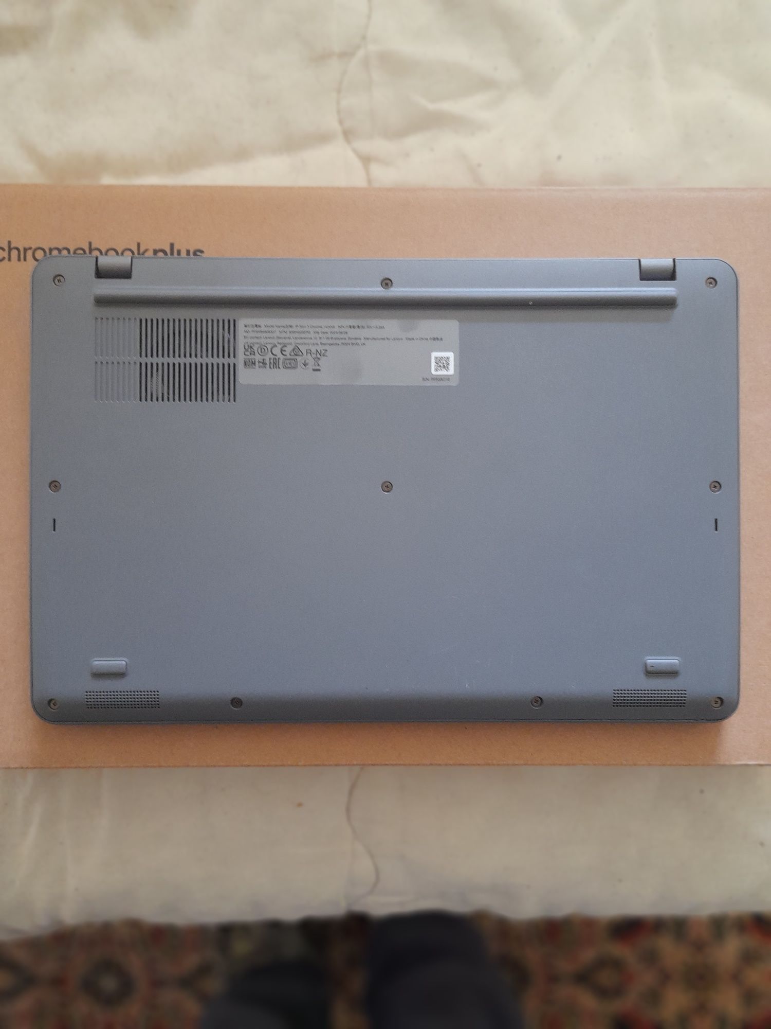 Portátil chromebook plus