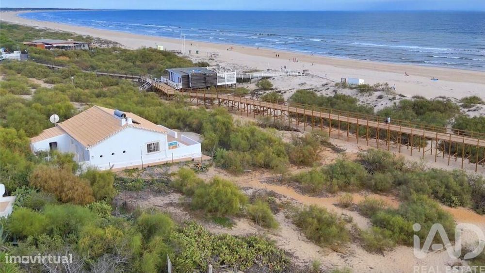 Casa tradicional T3 em Castro Marim de 212,00 m2