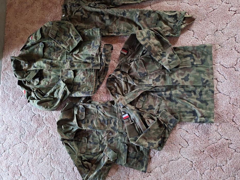 Komplet odzieży wojskowej M/L kurtki x3 spodnie