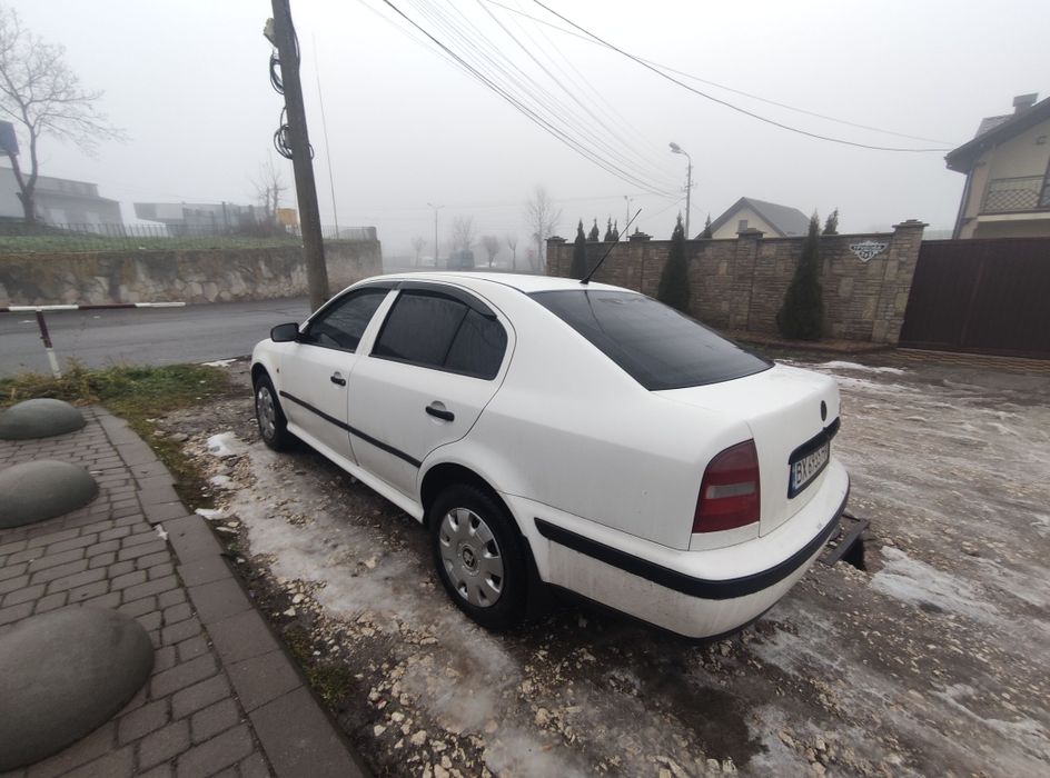 Продам шкоду тур 1.6