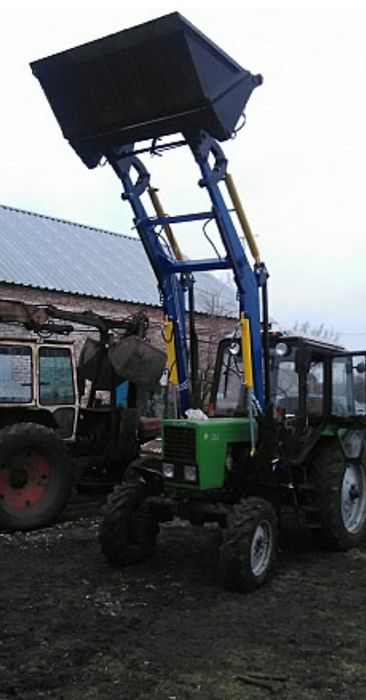 Фронтальний навантажувач КУН