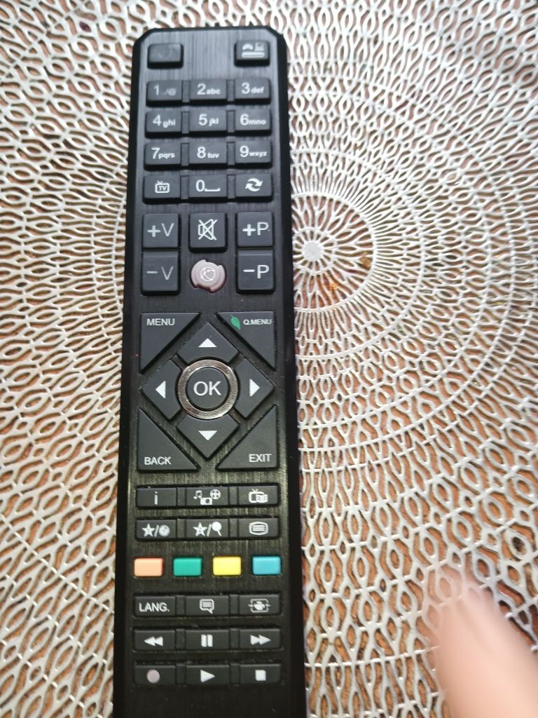 Pilot do telewizora JVC