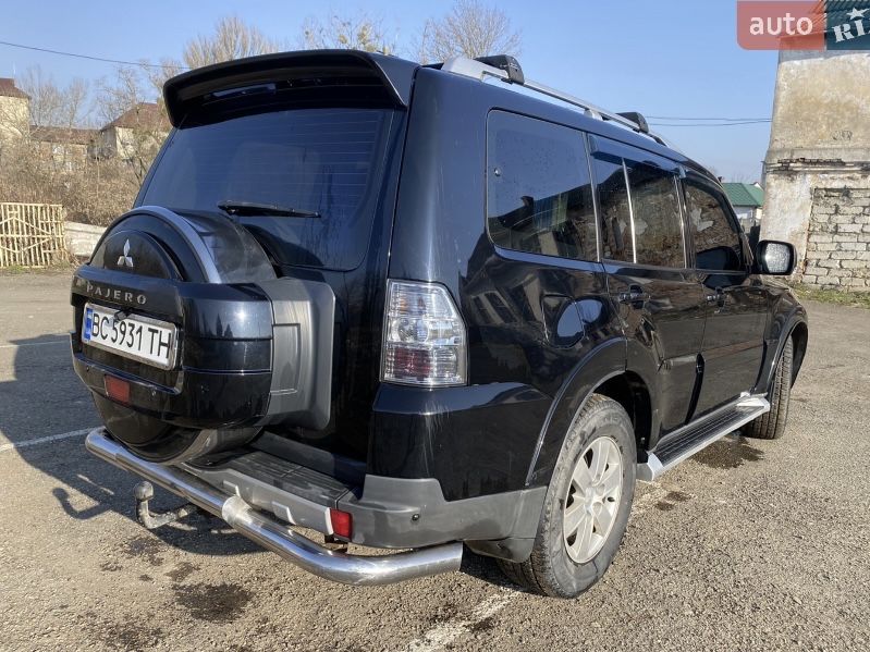 Продам паджеро вагон 4