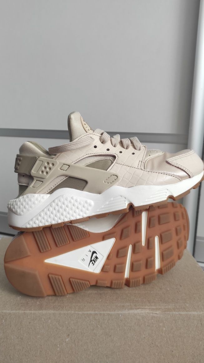 Кросівки Nike Air Huarache Run. Нові!