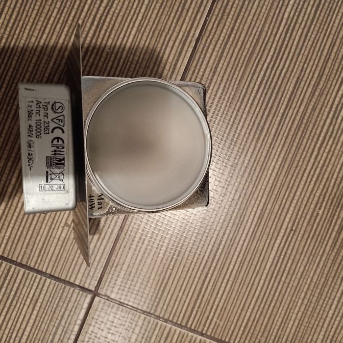 Lustro łazienkowe + lampa