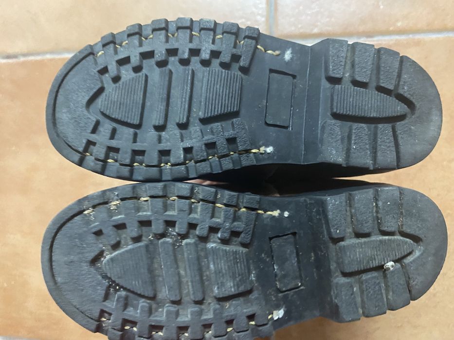 Botins de pele encerada