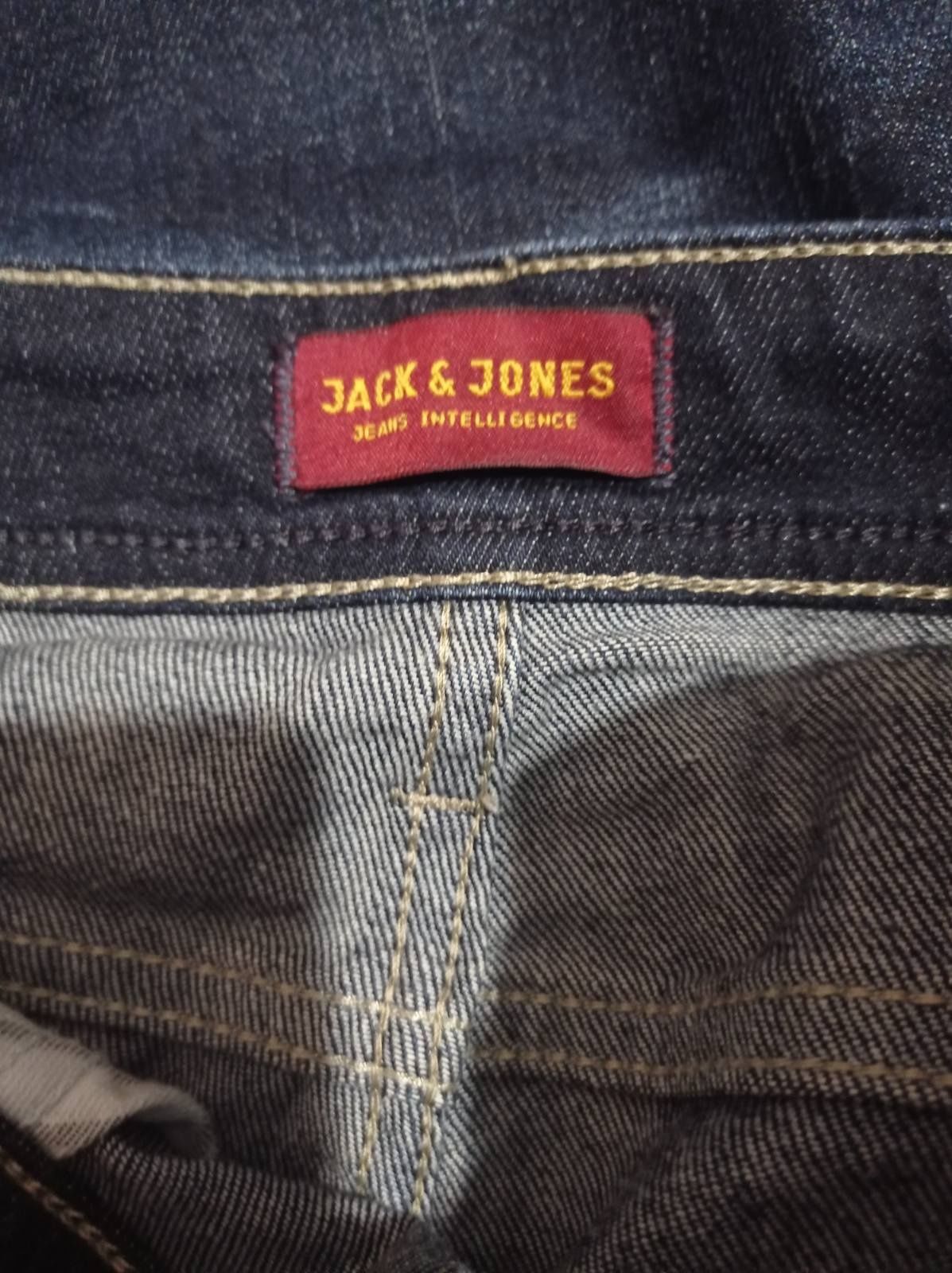 Джинсы Jack and Jones