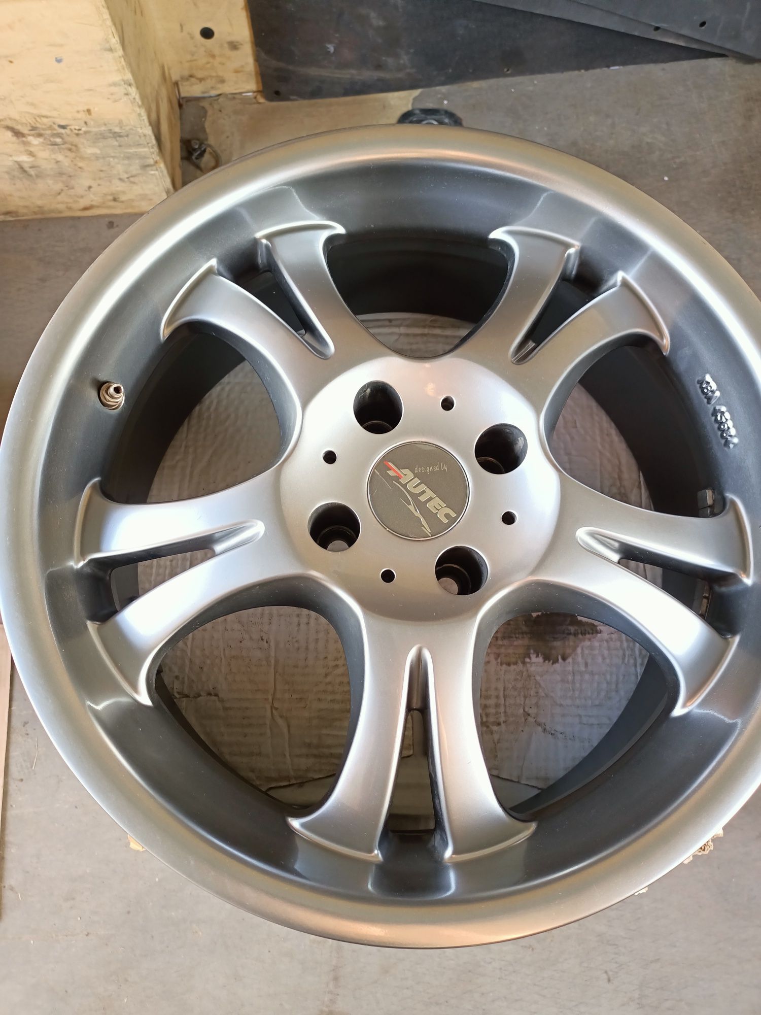 Felgi 17' 4x108 ET18