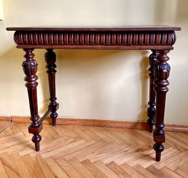 Antyk - stolik eklektyczny z otwieranym blatem z przełomu XIX i XX w.