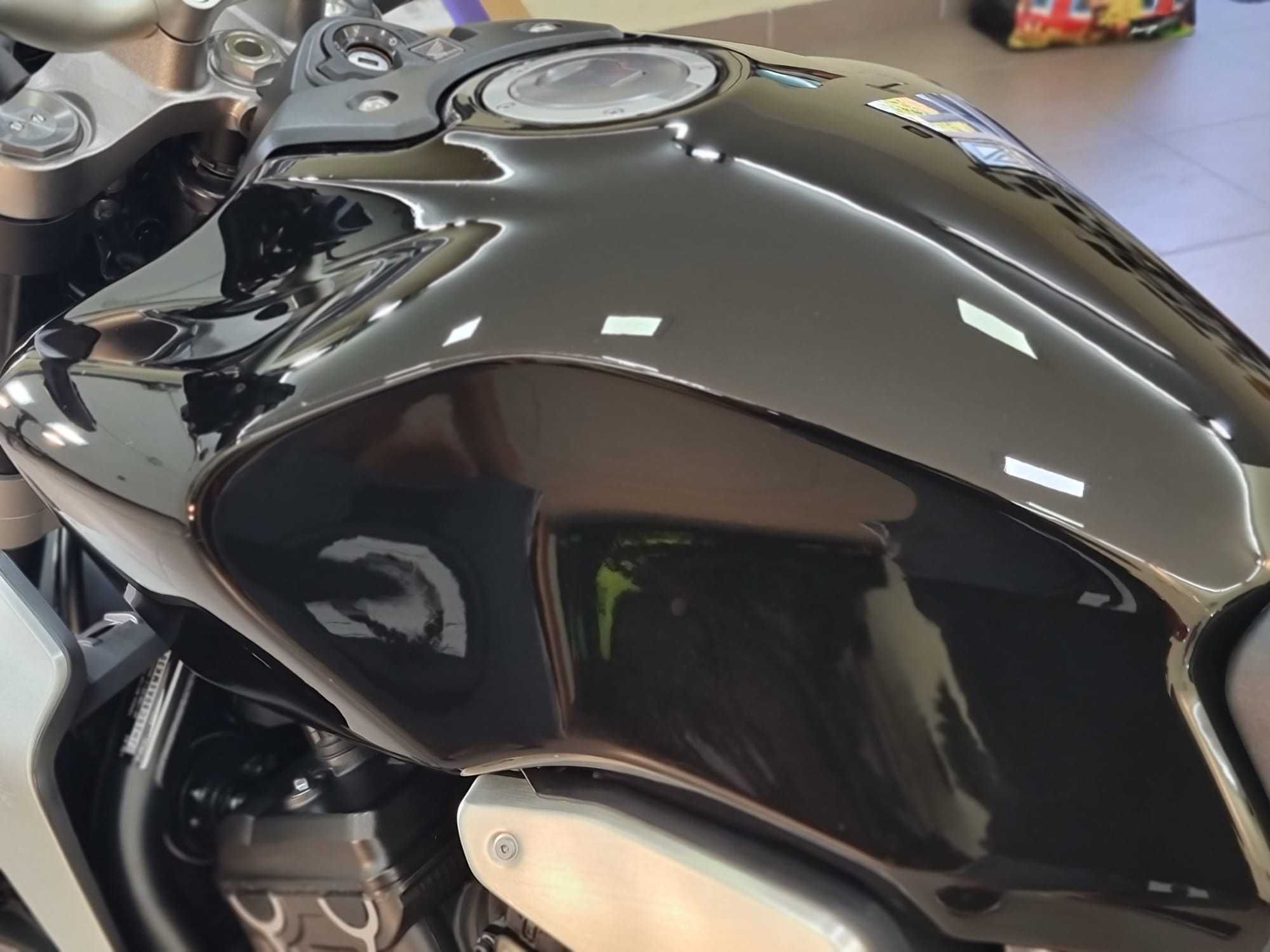 Honda CB1000R SC80
