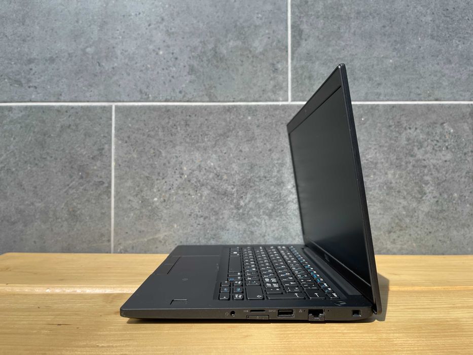 Ноутбук Dell Latitude 7390/i5-8350U/8/256Gb M2/13.3"/FHD/IPS/Гарантія
