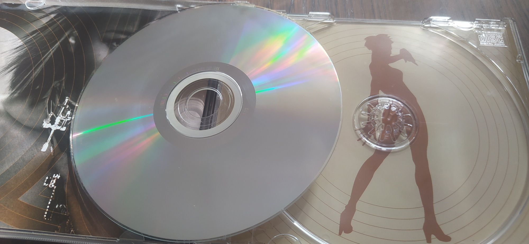 SoniQue born to be free CD