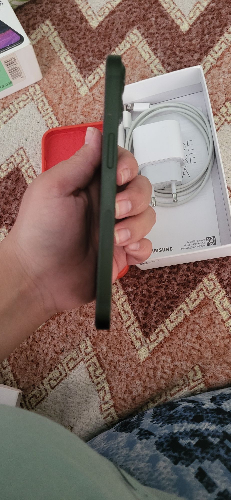 Iphone 13 r-sim телефон в стані 10/10