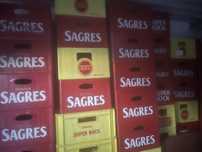 Grades cerveja vazias