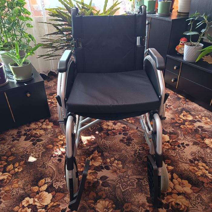 Sprzedam wózek inwalidzki ręczny aluminiowy Everyday Tim 46