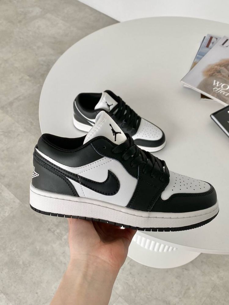 Кросівки Nike Air Jordan Low
