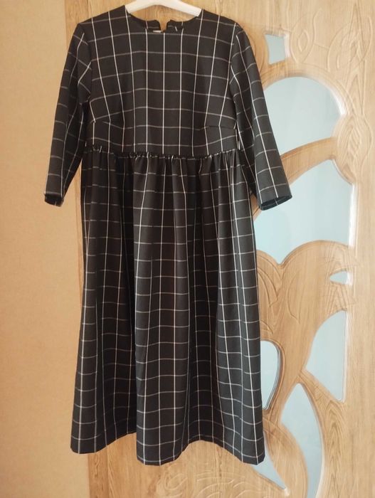 Плаття повсякденне і нарядні