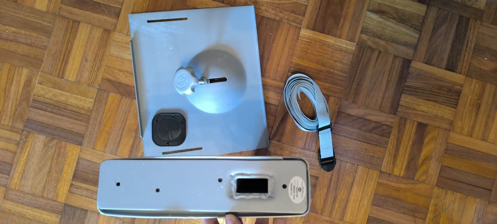 Suporte de Televisão Pequena 37cm