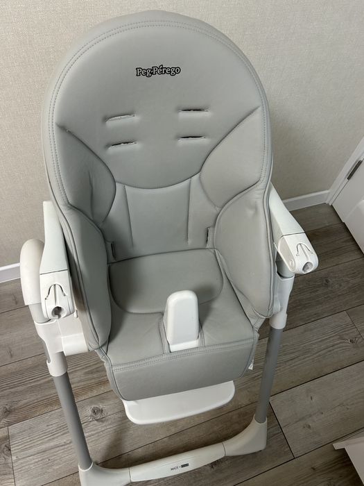 Стілець Peg-Perego Prima Pappa Follow Me Ice, Сірий