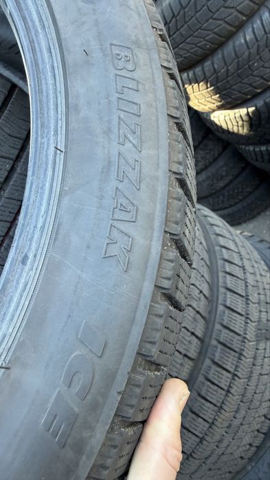 255/40/19 Bridgestone Blizzak Ice