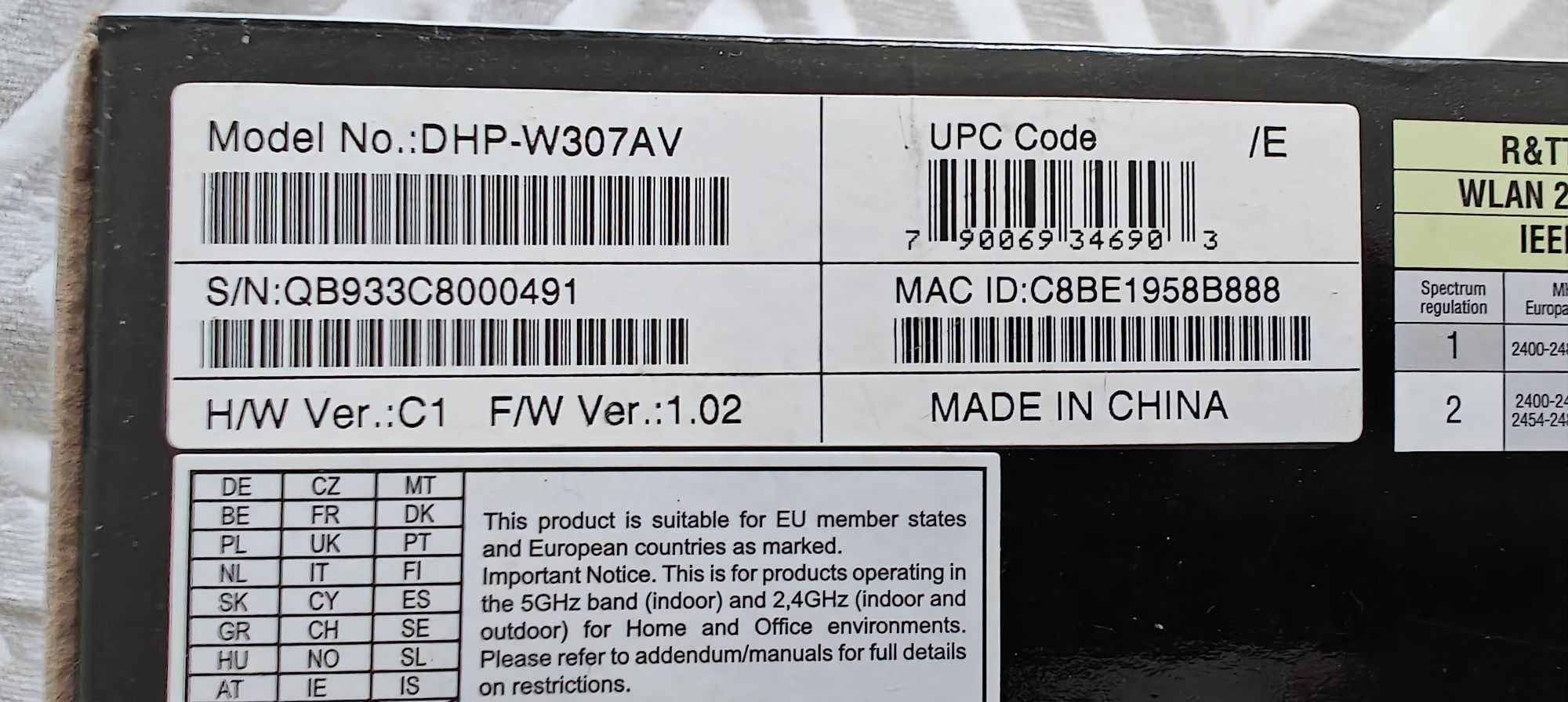 Extensor de Internet na tomada eléctrica