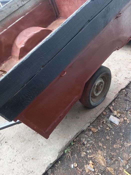 Продам прицеп на полном ходу